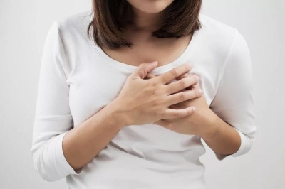 Расстройства пищеварения и боль, отдающая в левую руку: семь признаков проблем с сердцем и способы профилактики